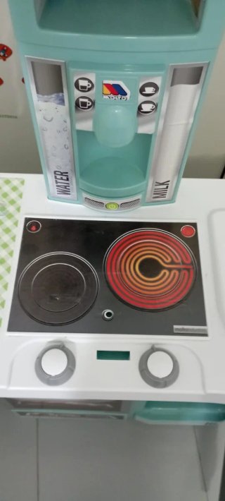 Cocinita de juguete infantil