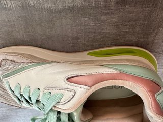 Zapatillas HOFF Pantheon de Cuero. Talla 40