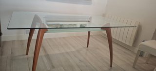 Mesa comedor + mesa centro + Smart TV Samsung 55