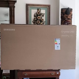 Samsung Crystal UHD U8000F 55