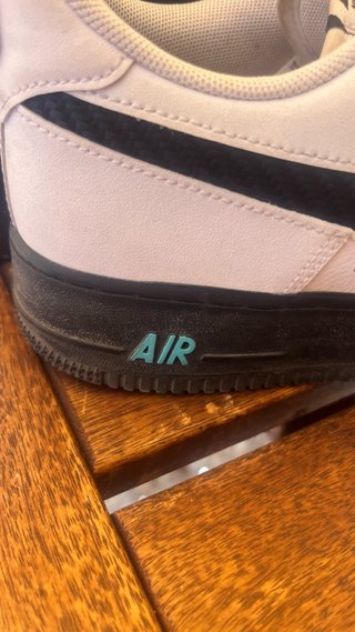 Nike Air Force 1