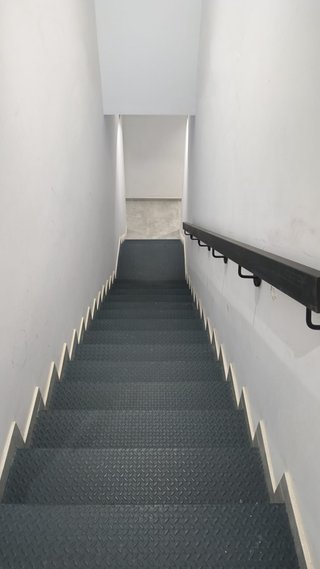 TRASTERO EN VENTA CHAMBERI - MUY BUEN ESTADO