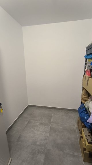 TRASTERO EN VENTA CHAMBERI - MUY BUEN ESTADO