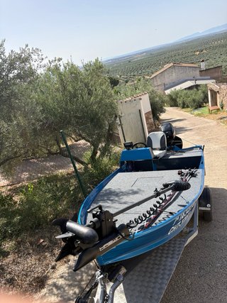 Barco Bass Boat Daiwa Lowrance Mercury