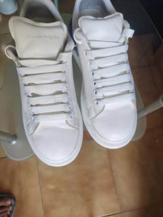 Alexander McQueen Piel Talla 42