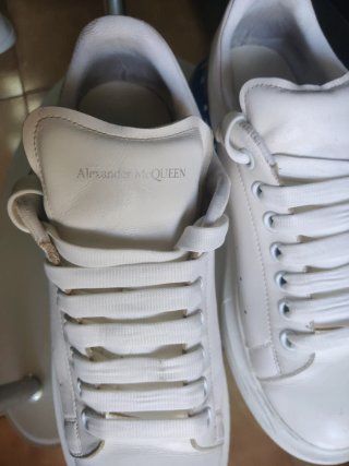 Alexander McQueen Piel Talla 42