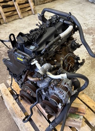 Motor Nissan YD25 YD25DDTi 2.5 dCi