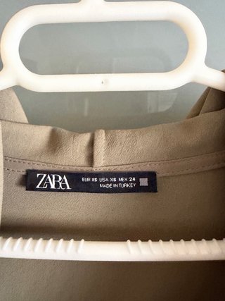 Vestido Zara verde con capucha talla única