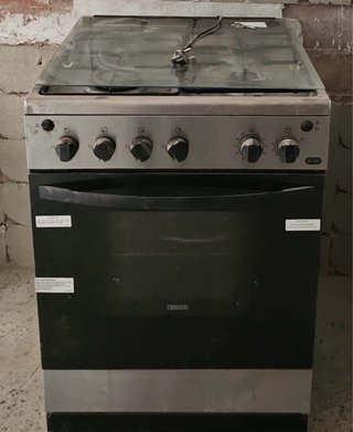 Cocina Zanussi 4 fuegos con horno a gas