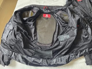 Conjunto Chaqueta y Pantalón Moto Armure
