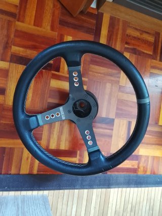 Volante Sparco con piña Seat Clásico