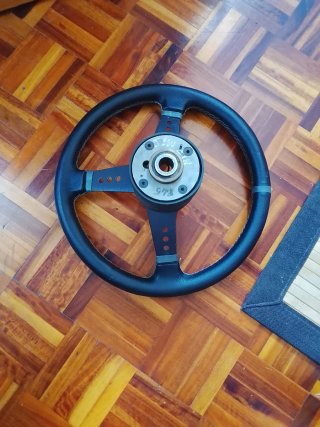 Volante Sparco con piña Seat Clásico