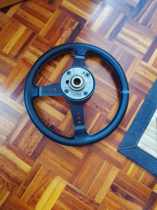 Volante Sparco con piña Seat Clásico