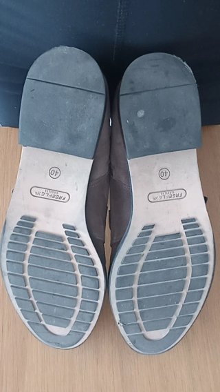 Botines Fosco grises talla 40 con hebillas