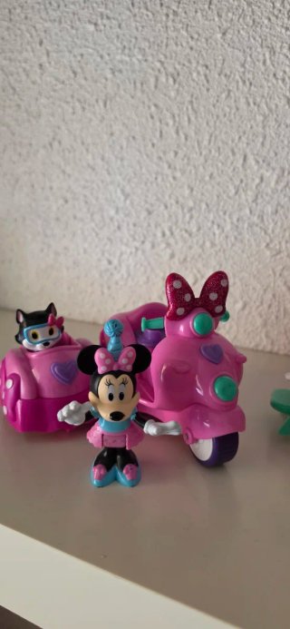 Casa de Minnie Mouse Disney con figuras