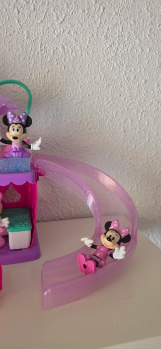 Casa de Minnie Mouse Disney con figuras