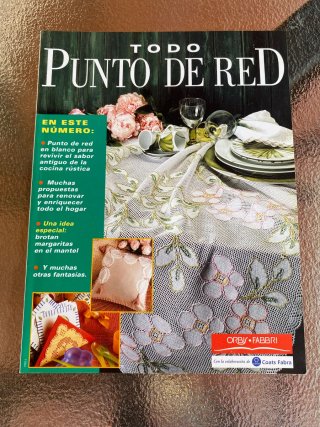 4 revistas Todo punto de red y 1 de Muestras...