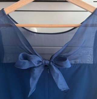 Abito donna blu con dettagli in tulle