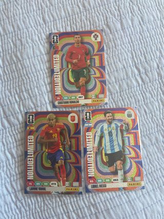 3 cromos Panini Mundial Cristiano, Messi, Lamine