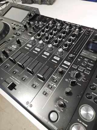 Cabina dj pioneer nx2