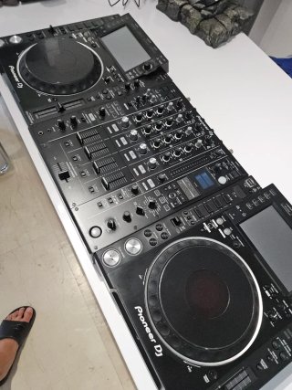 Cabina dj pioneer nx2