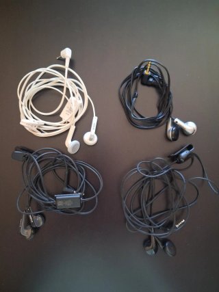 4 Auriculares Nokia