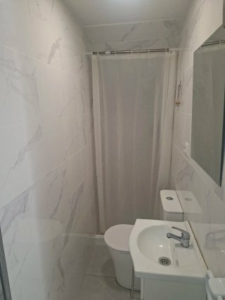 Se alquila casita