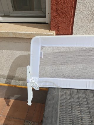 Barrera de cama para niños