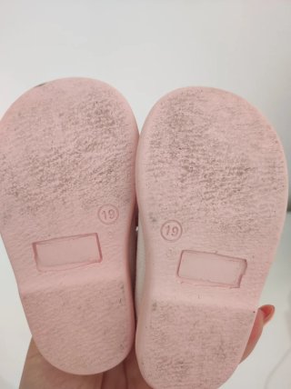 Zapatos lona bebé rosas talla 19 Batilas
