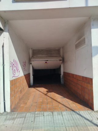 Alquiler plaza garaje juzgados A Parda