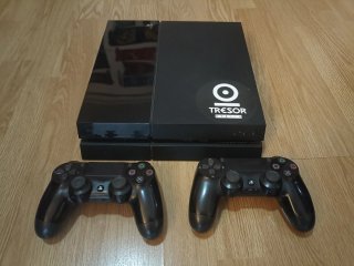 Consola PS4 (500Gb) Negra + 2 Mandos DualSense