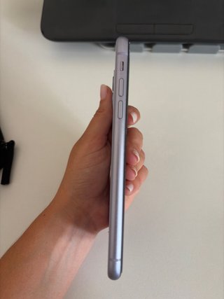 iPhone 11 Apple