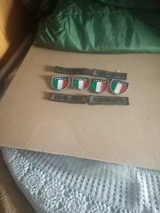Nastrini e Scudetti Esercito Italiano