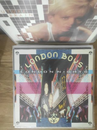 Maxi Single 4 x 24euros