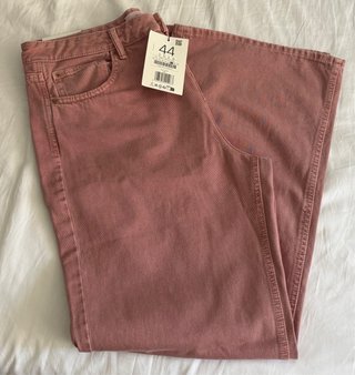 Pantalón vaquero rosa ancho recto talla 44