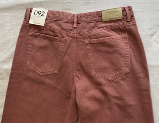 Pantalón vaquero rosa ancho recto talla 44