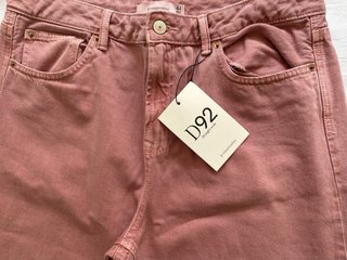 Pantalón vaquero rosa ancho recto talla 44