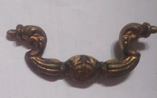 Lote Tiradores y Embellecedores Bronce