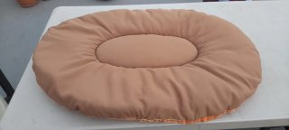 Cama para perro ovalada