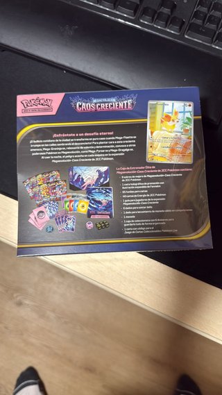 Caja Entrenador Elite Caos Creciente Pokémon