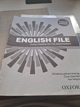 English File Pre-intermediate