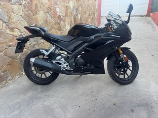 Yamaha YZF R125 2021 Negra
