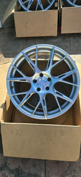 Llantas JR42 Plata Pulido 8.5x19 ET45 5x112