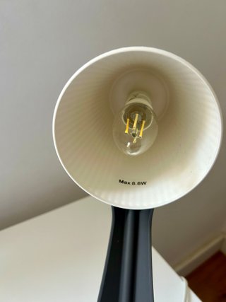 Lámpara de escritorio IKEA