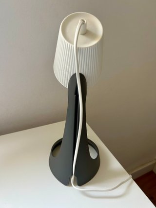 Lámpara de escritorio IKEA
