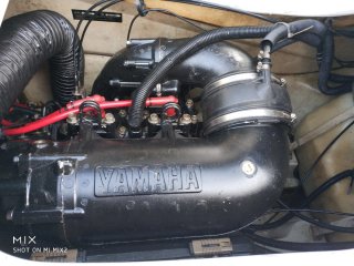 Moto de agua Yamaha 800  WaveRunner XL con remolqu