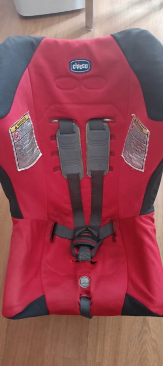 Silla de coche Chicco roja