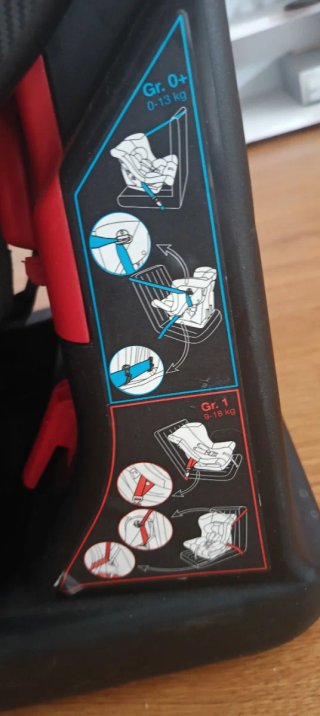Silla de coche Chicco roja