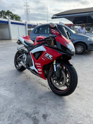 Suzuki GSXR 600 limitada