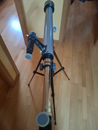 Telescopio Tele Science con trípode